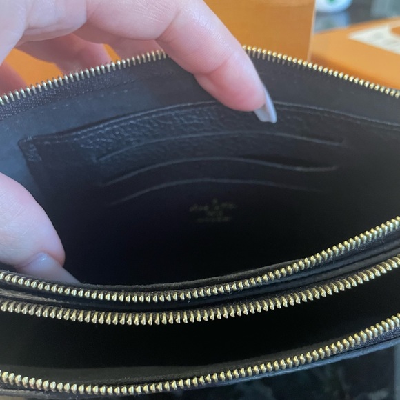 ‼️SOLD‼️Louis Vuitton Empreinte Double Zip Pochette - Picture 6 of 17